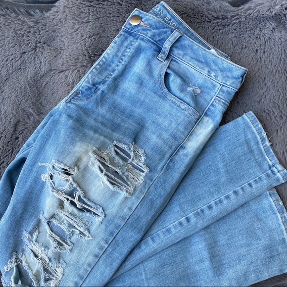 American Eagle High Rise Distressed Jegging Sz 10 - Picture 1 of 7